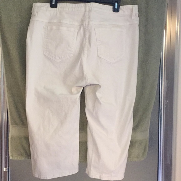 Lee Riders White Denim Capris size 18 - Picture 3 of 5